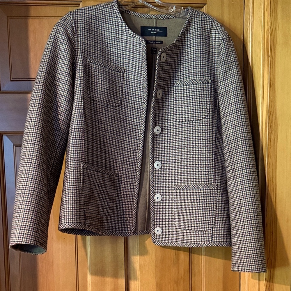 Weekend Max Mara Soft Wool Tan, Black and Burgundy Classic Blazer Sz 10 Med
